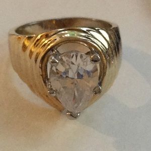 Vintage  diamond 14 KT GE ring size 4.5